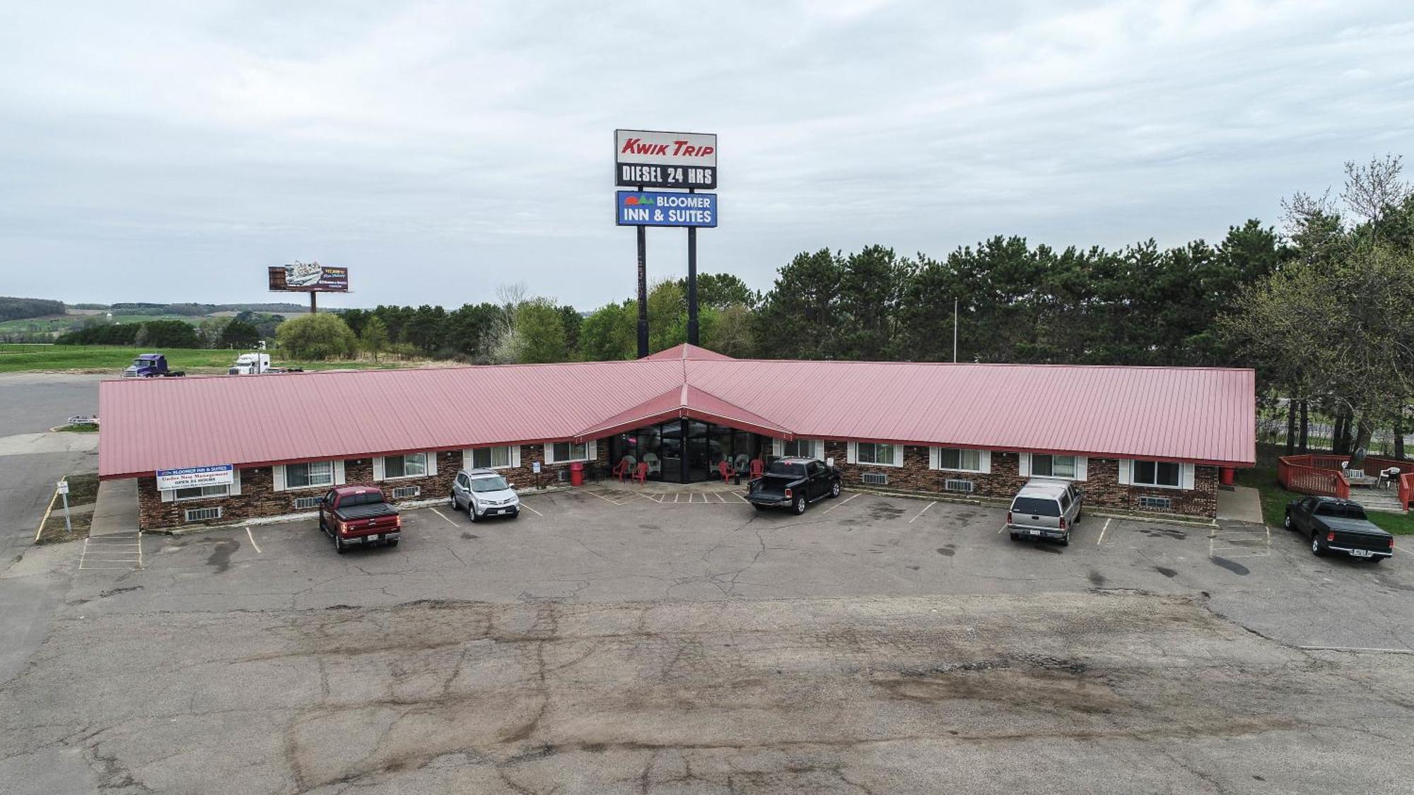 Bloomer Inn & Suites 外观 照片