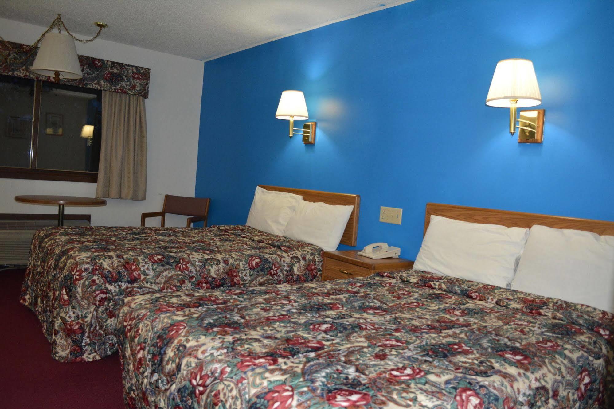 Bloomer Inn & Suites 外观 照片